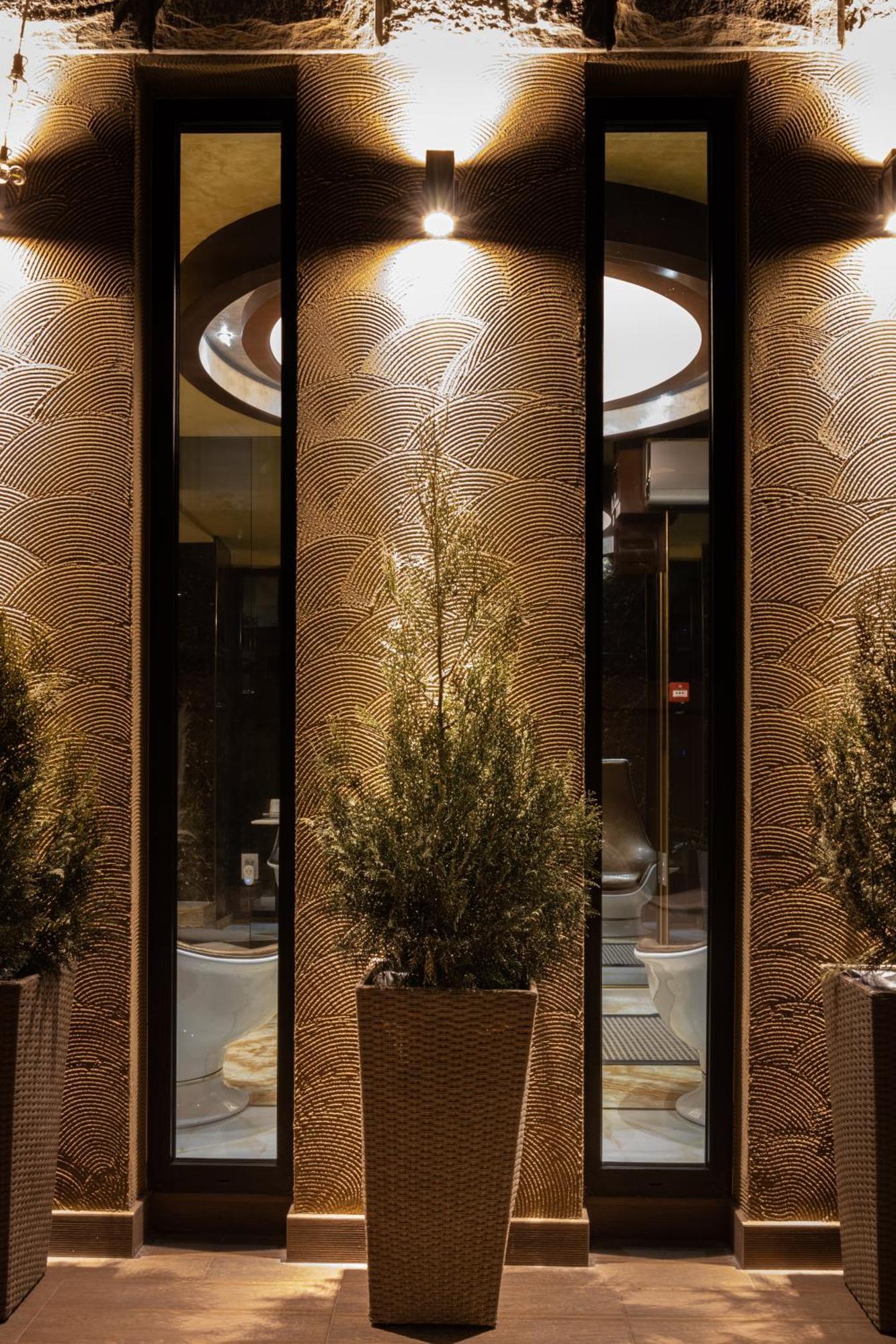 The Hidden Bank: Silver Bullet Plovdiv Exterior photo